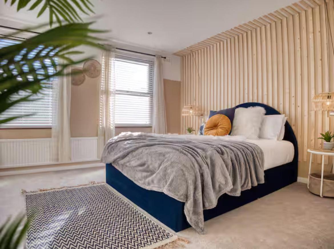 The Zen Den With Hot Tub And Garden Villa London Exterior photo